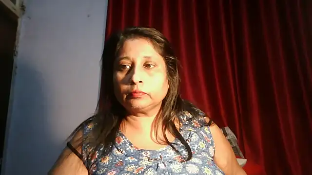 Snapshot of raniofsex02 chatting on 2, 6, 2026 raniofsex02 online show from 2, 6, 2026