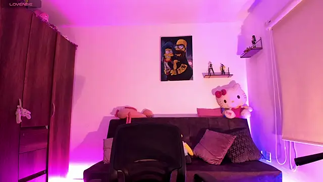 penny sweett  online show from 9, 9, 2025