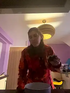 Lwhite1 online show from 8, 1, 2026