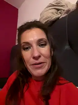 Lwhite1 online show from 13, 12, 2025