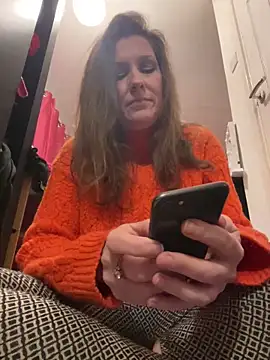 Lwhite1 online show from 16, 3, 2025