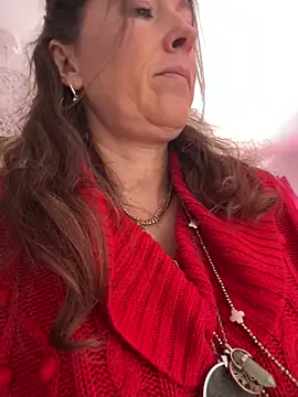 Lwhite1 online show from 15, 4, 2026