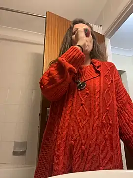 Lwhite1 online show from 10, 10, 2025