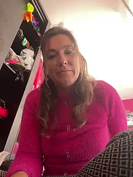 Lwhite1 online show from 18, 9, 2025