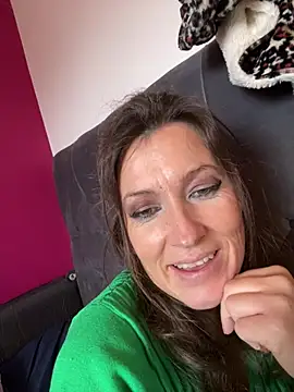 Lwhite1 online show from 16, 3, 2026