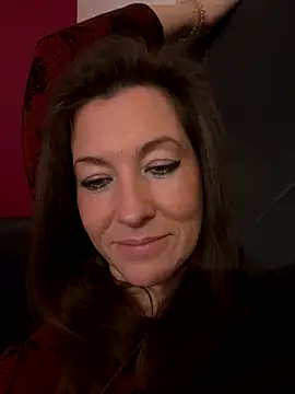 Lwhite1 online show from 21, 11, 2025