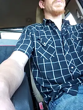 Snapshot of REDHAMMER_ chatting on 11, 11, 2025 REDHAMMER online show from 11, 11, 2025