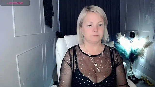 Snapshot of Juarnea chatting on 3, 6, 2026 Juarnea online show from 3, 6, 2026