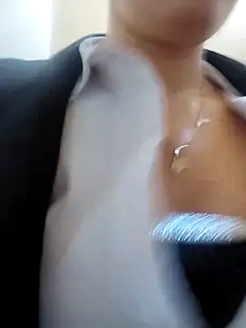 merlinaadams  online show from 11, 10, 2025