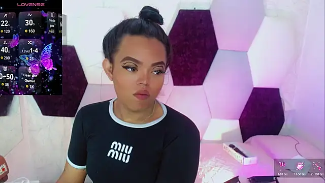 KayleighDreams  online show from 10, 2, 2026