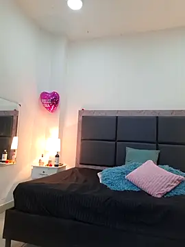 Aslhyn Gomez online show from 5, 3, 2026