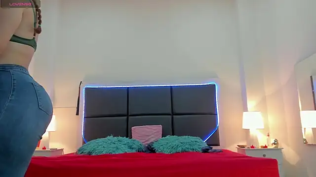 Aslhyn Gomez online show from 8, 10, 2025