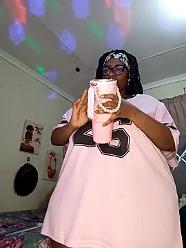 CocoBootyyy online show from 21, 12, 2025