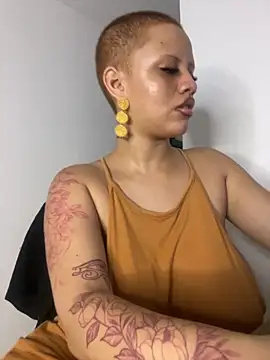 Charlotee  online show from 25, 9, 2025