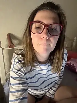 BeatriceTender online show from 10, 2, 2026