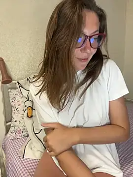 Snapshot of BeatriceTender chatting on 10, 7, 2026 BeatriceTender online show from 10, 7, 2026