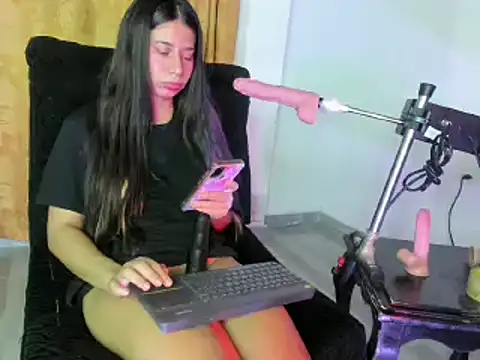 Snapshot of Lissa_petite chatting on 9, 3, 2025 Lissa petite online show from 9, 3, 2025
