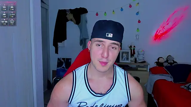 liam oficial02 online show from 12, 12, 2024