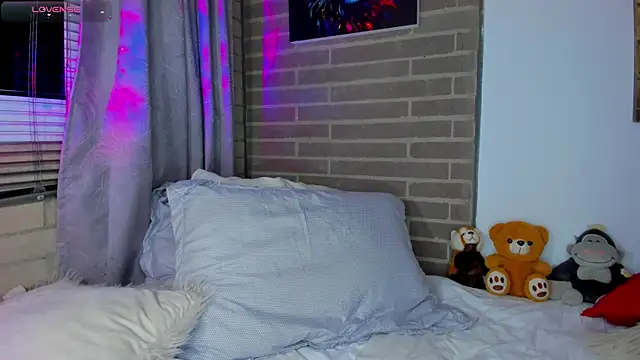 liam oficial02 online show from 8, 4, 2026