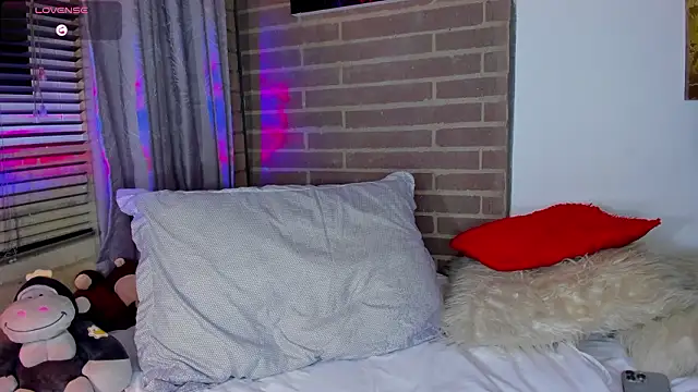 liam oficial02 online show from 7, 2, 2026