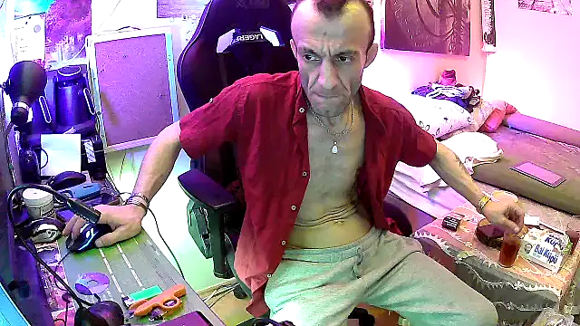 Snapshot of Aktorihann chatting on 25, 5, 2026 Aktorihann online show from 25, 5, 2026