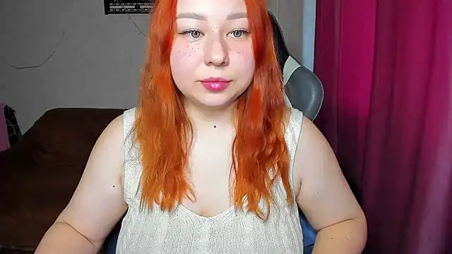 Snapshot of Milafoxxxy chatting on 17, 9, 2025 Milafoxxxy online show from 17, 9, 2025