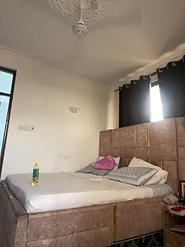 sexyziva online show from 10, 4, 2026