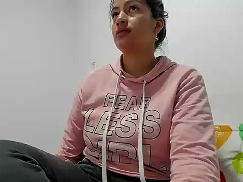 Snapshot of SamanthaBeke chatting on 25, 4, 2026 SamanthaBeke online show from 25, 4, 2026