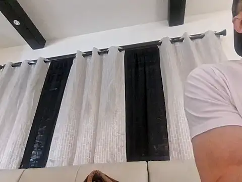 Snapshot of ShiaWay chatting on 15, 3, 2026 ShiaWay online show from 15, 3, 2026