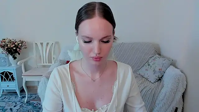 Snapshot of MishkaMe chatting on 19, 6, 2026 MishkaMe online show from 19, 6, 2026