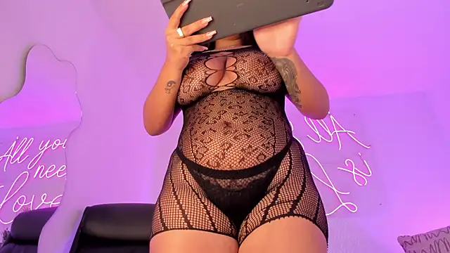 Snapshot of pamelaa_vega chatting on 9, 3, 2025 pamelaa vega online show from 9, 3, 2025