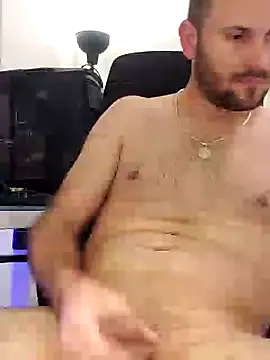 Snapshot of darielcuba chatting on 12, 12, 2024 darielcuba online show from 12, 12, 2024