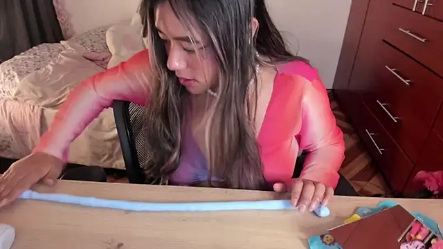 StephaniFox online show from 2, 12, 2025