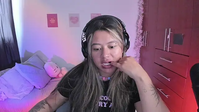 StephaniFox online show from 21, 9, 2025
