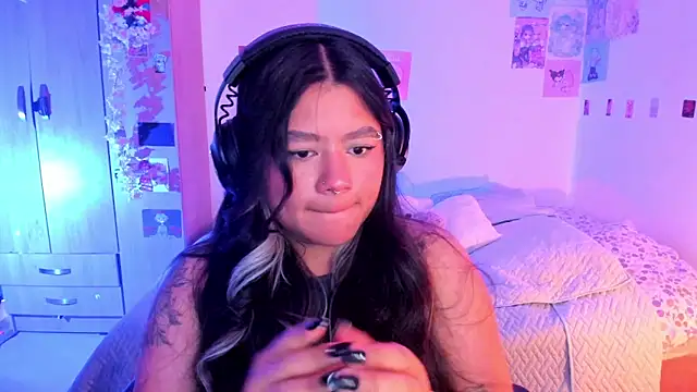 StephaniFox online show from 26, 2, 2025