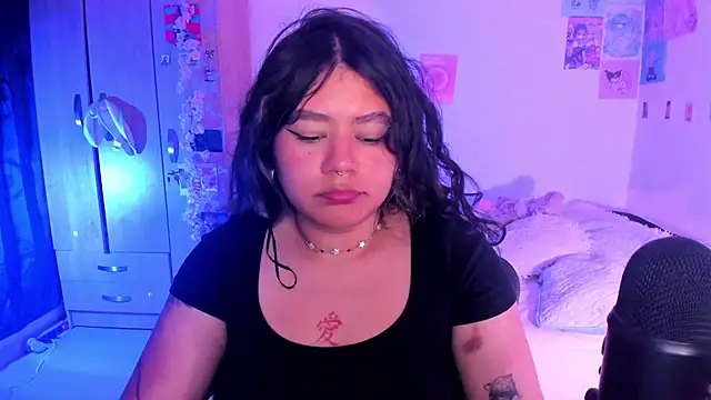 StephaniFox online show from 20, 2, 2025