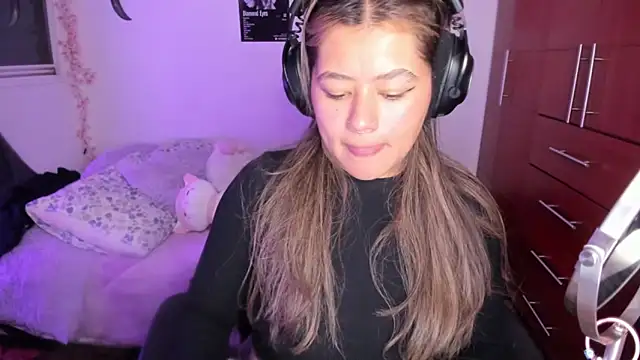 StephaniFox online show from 16, 3, 2026