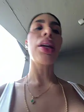 Snapshot of Dj_scarlettmorreti chatting on 24, 5, 2026 Dj scarlettmorreti online show from 24, 5, 2026