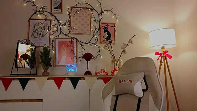mo11y kitten online show from 9, 1, 2025