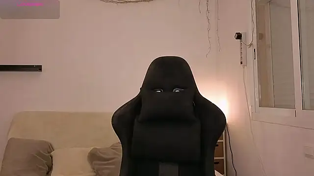 Snapshot of Karinchik_ chatting on 3, 2, 2026 Karinchik online show from 3, 2, 2026