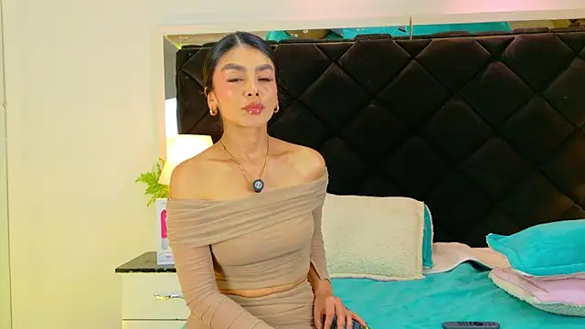 Holly Brensonexx  online show from 12, 11, 2025