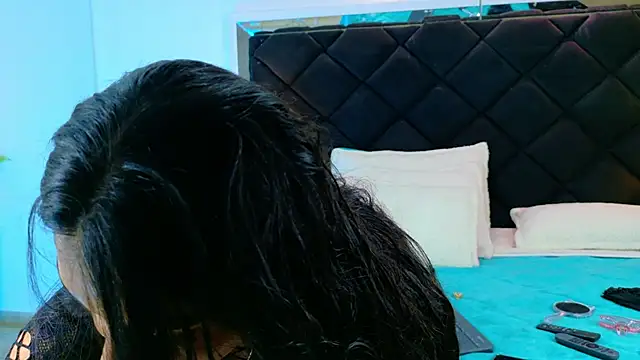 Holly Brensonexx  online show from 15, 10, 2025