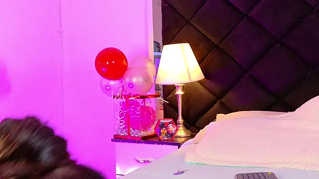 Holly Brensonexx  online show from 14, 2, 2026