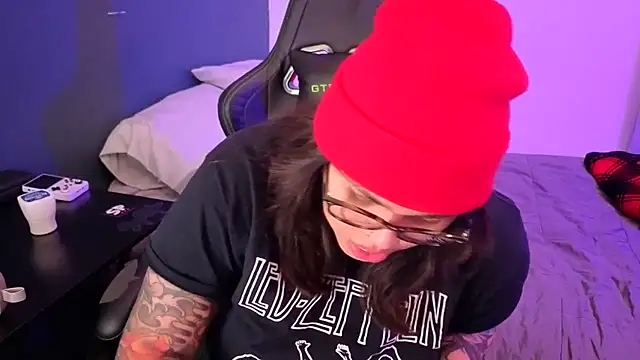 miacanela xo online show from 25, 2, 2026