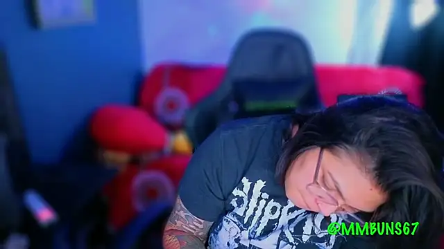 miacanela xo online show from 6, 11, 2025