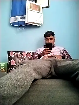 Snapshot of SweetFatBoy chatting on 15, 4, 2026 SweetFatBoy online show from 15, 4, 2026