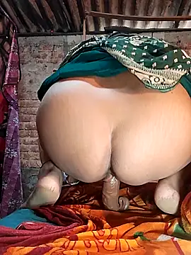 HotSexyBoudi online show from 16, 12, 2025