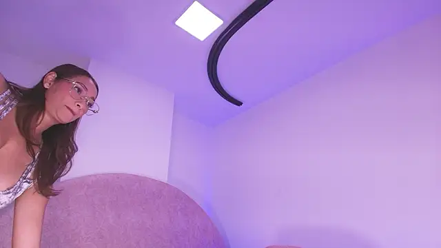 vale ross  online show from 12, 3, 2026