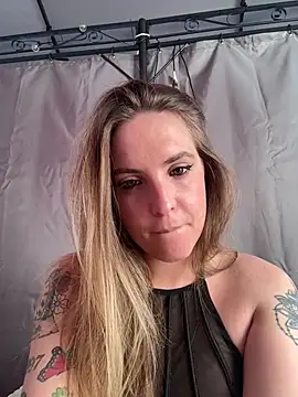 LiliMorganxxx online show from 21, 4, 2026