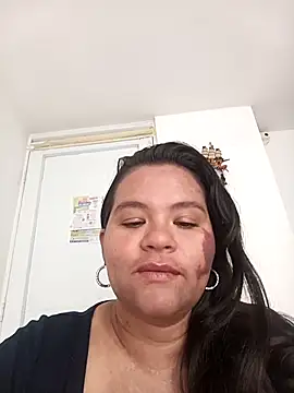 Snapshot of Julieta-tits chatting on 15, 5, 2026 Julieta-tits online show from 15, 5, 2026